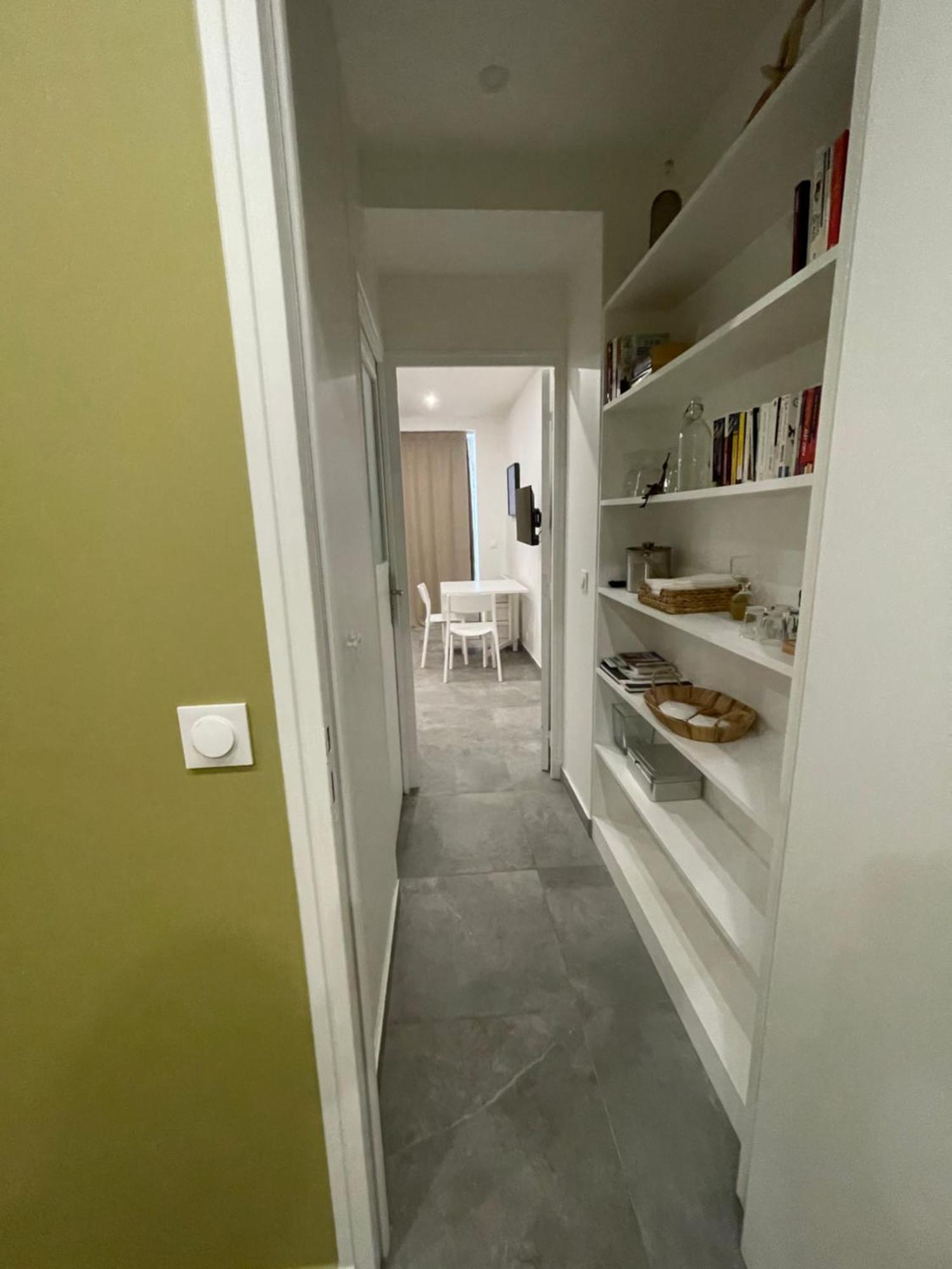 Chez Les Artistes De Menilmontant Apartment Paris Bagian luar foto