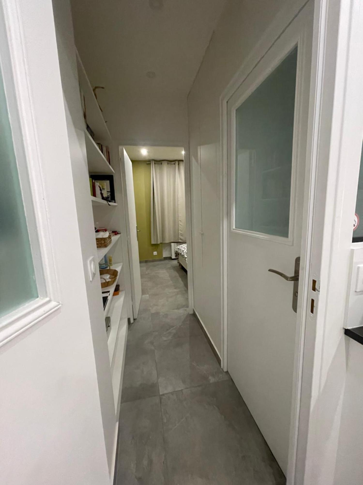 Chez Les Artistes De Menilmontant Apartment Paris Bagian luar foto